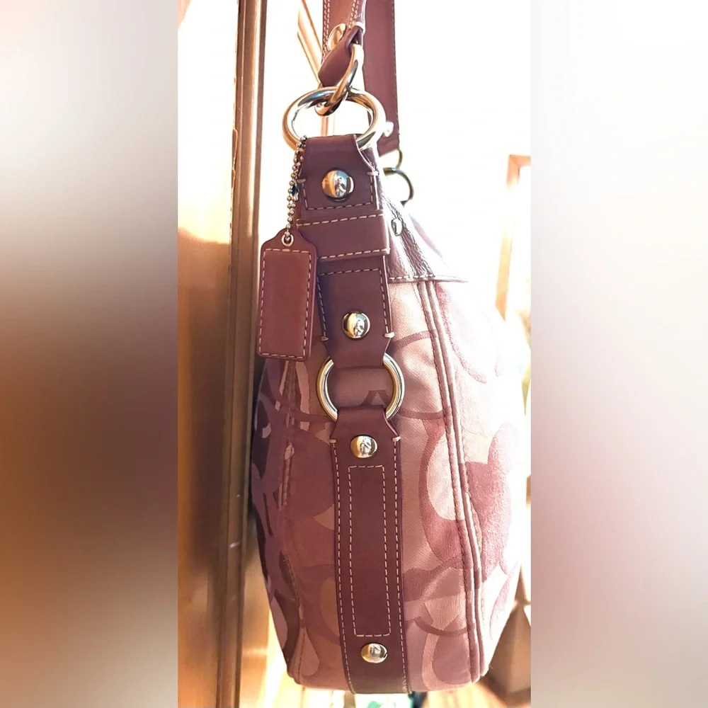 Coach Zoe Optic Signature Large Hobo Handbag Ex Cond FIRM RESERVED - Picture 3 of 11